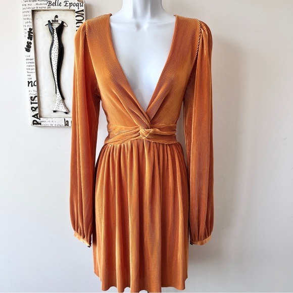 HYFVE Orange Low Cut Open Back Balloon Sleeve Mini Dress Size S - Picture 1 of 10